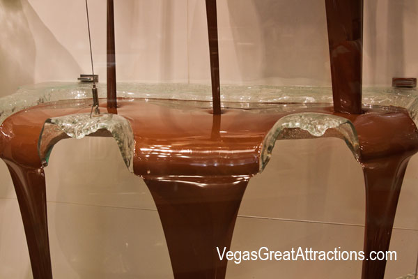 Fuente de chocolate - Picture of Bellagio Chocolate Fountain, Las